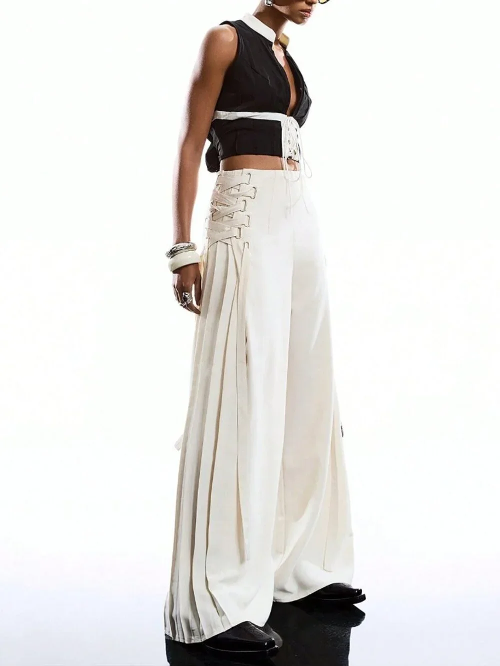 Casual Women's Minimalist Tie-Up wide legged pleated detailed Pants - Picture 7 of 7